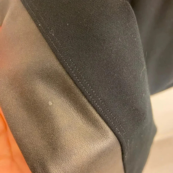 Spanx Panel Faux Leather Ponte Legging Black Size Extra Small - Picture 7 of 8